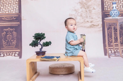云浮孕妇肚子上的黑线